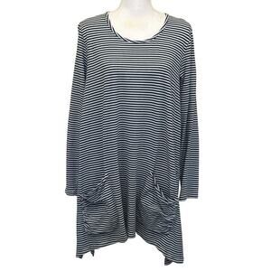 Iridium black/gray striped top, medium, oversized, lagenlook, layering, artsy